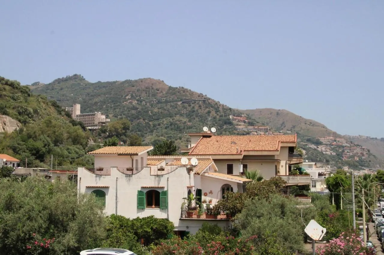 Poseidone Sea Apartment Taormina 마제오 0*,  이탈리아