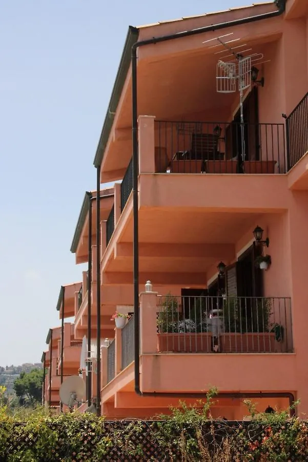 Poseidone Sea Apartment Taormina 마제오