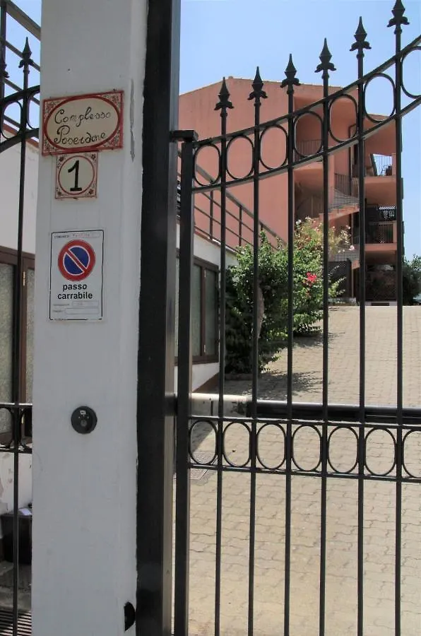 Poseidone Sea Apartment Taormina 마제오