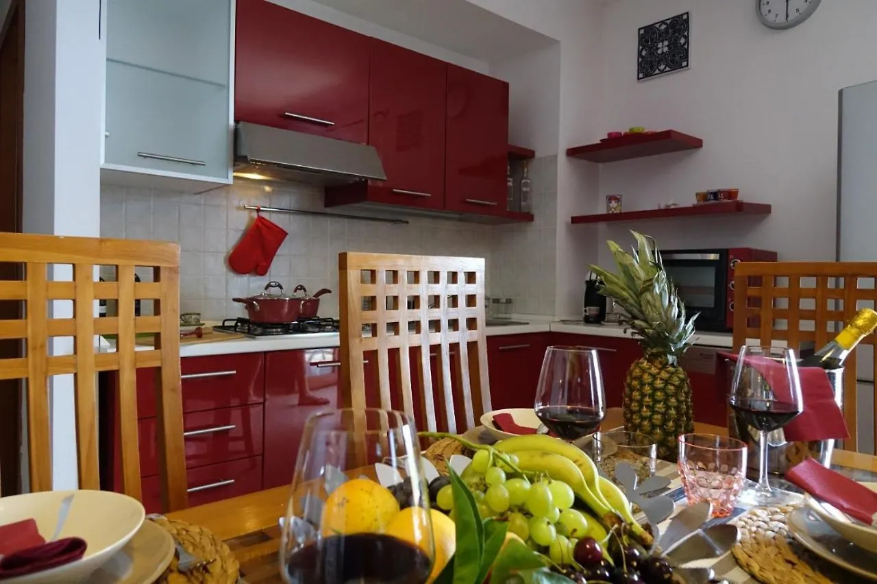 Poseidone Sea Apartment Taormina 마제오