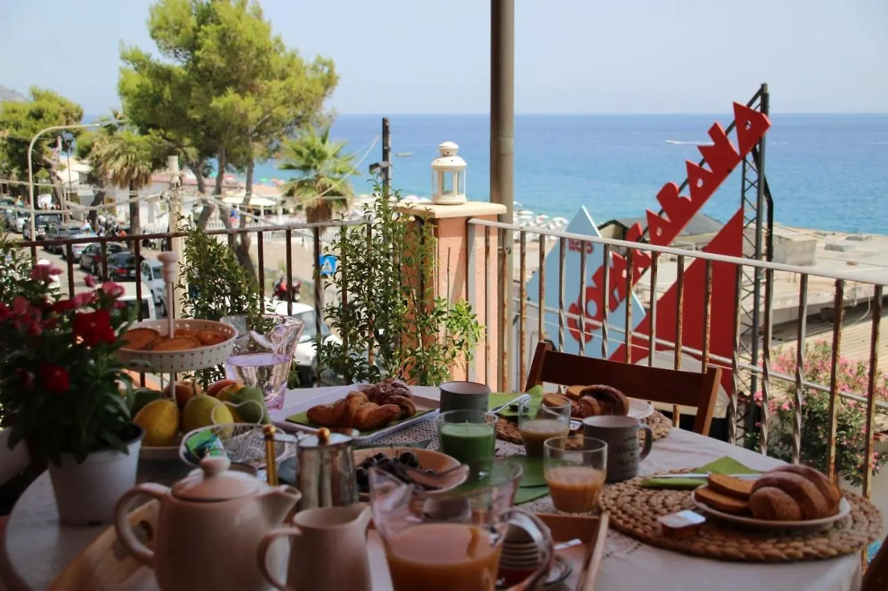 Poseidone Sea Apartment Taormina 마제오 0*,  이탈리아